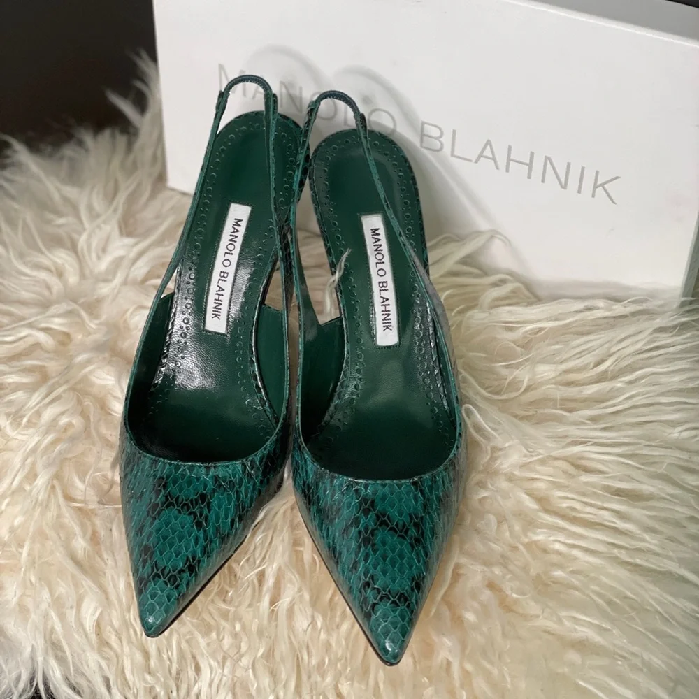 Manolo Blahnik snakeskin slingback pumps - Picture 2 of 5